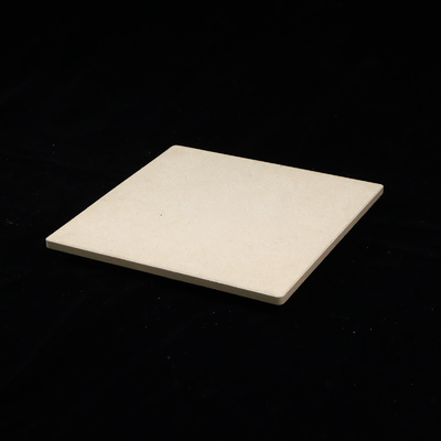 1.9-2,2 g/cm3 Cordierite mullite-ovenplanken voor temperatuuraanpassingen in industriële ovens