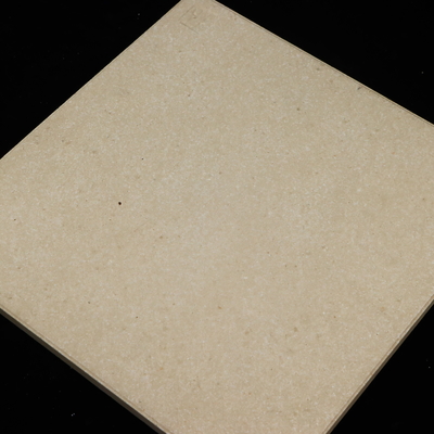 1.9-2,2 g/cm3 Cordierite mullite-ovenplanken voor temperatuuraanpassingen in industriële ovens