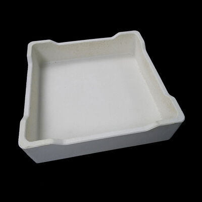 Het bakken van cordieriet-mulliet sagger met een dichtheid van 2,0-2,2 g/cm3, ontworpen ovenmeubilair voor hittebestendige toepassingen