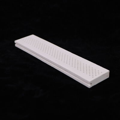 Warmte-schokbestendigheid 250 Mullite Keramiek Biedt dielectrische constante 6 tot 7 en hardheid 7 tot 8 Mohs Ideaal voor elektrische isolatiecomponenten