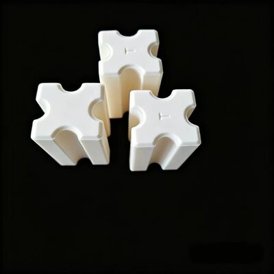 Dichtheid 3,75-3,9 gcm3 Aluminiumoxide keramiek met Youngs-module 200-400 GPa Compressievermogen boven 3000 MPa voor zware industriële toepassingen