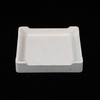 Glanzige oppervlakte vuurvaste sagger die lange duurzaamheid biedt geschikt voor glas smelten en keramische branden omgevingen