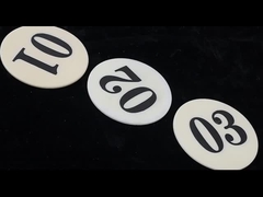 9 Mohs hardheid Aluminium-oxide keramiek met dielectrische sterkte 18-20 KV/mm en Poisson's ratio 0.25